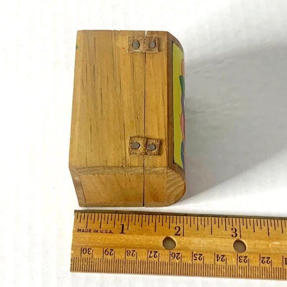 Mexican Guerrero Carved Wooden Trinket Box With Leather Hinges - Picture 10 of 12